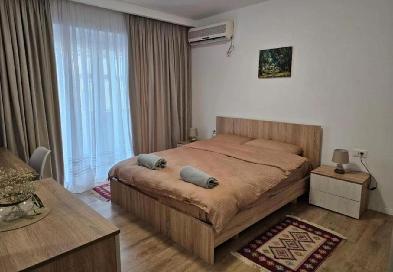 Kalpazo Myslym Shyri Tirana Apartamento Exterior foto