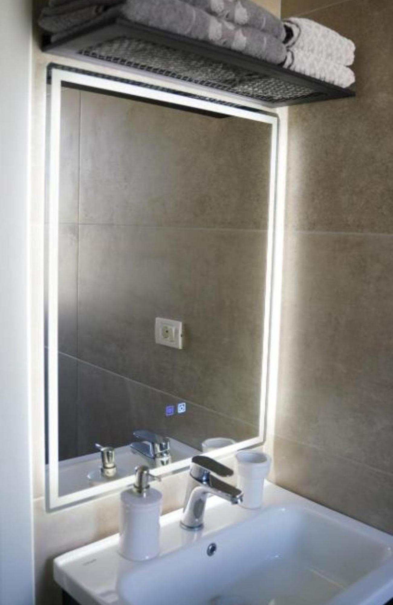 Kalpazo Myslym Shyri Tirana Apartamento Exterior foto